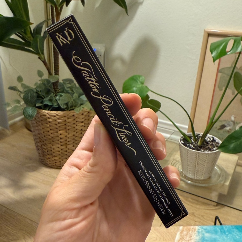 Kat Von D Tattoo Pencil Liner Long Wear Gel Eyeliner - Trooper Black